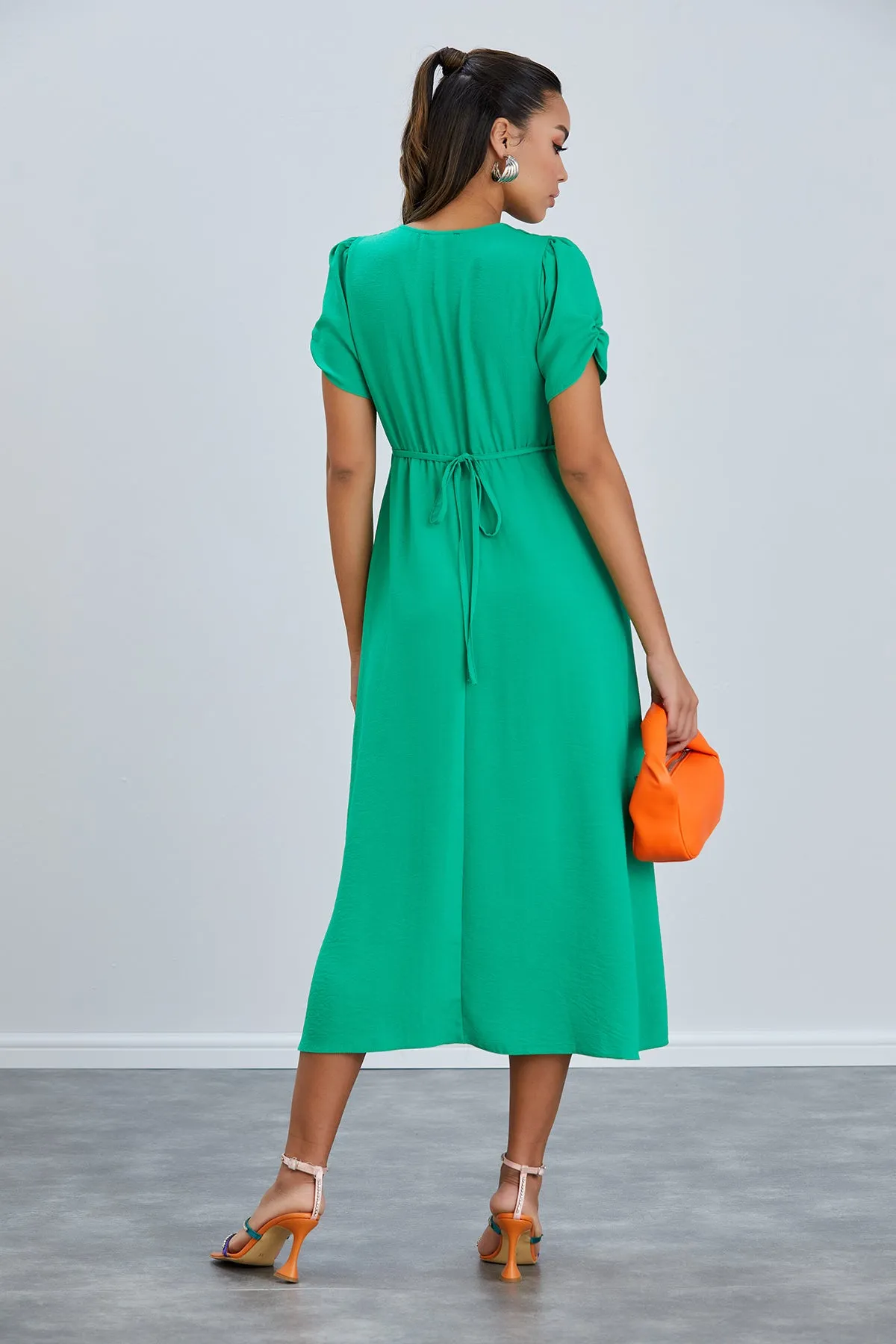 Effortless Button-Up Midi Dress in Soft Green Linen